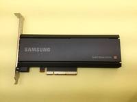PM1735 Enterprise NVMe SSD PCIe 4.0 U.2 Server Data Center Solid State Drive Berkinerja Tinggi