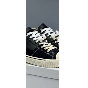 Chaussures de marche noires et blanches, tendance et simples, avec semelles en caoutchouc, confortables et décontractées pour l'été. - Product Image 2