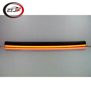 CZJF Lado de la luz de la tapa del maletero para <span class=keywords><strong>Toyota</strong></span> <span class=keywords><strong>Prado</strong></span> LC250 <span class=keywords><strong>2023</strong></span> 2024 Luz trasera de ancho completo Nuevo modelo de coche Luz trasera transversal - Product Image 2