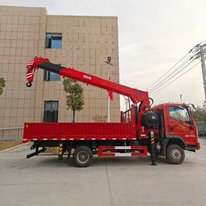 Camión Grúa Telescópica Sinotruk Nuevo, 7 Toneladas, para Construcción y Carga, Equipado con Motor Weichai Esencial - Product Image 4