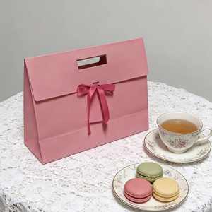 Bolsas Ecológicas Personalizadas con Cinta Hechas con Materiales Reciclados para Empaque Aptas para Impresión Offset - Product Image 6