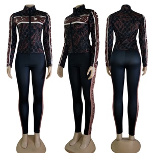 Conjunto de Yoga de Diseño, Ropa Deportiva IGUUD a Bajo Precio, el Mejor Proveedor de Camisetas Elegantes en Línea desde China - Product Image 5