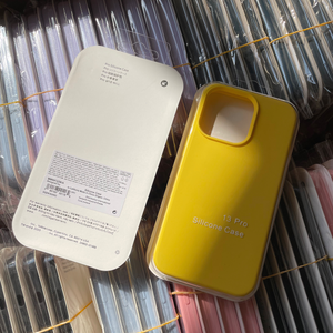 Nuova Custodia Protettiva per Cellulare 17 con Logo, <span class=keywords><strong>Cover</strong></span> Posteriore Antiurto <span class=keywords><strong>in</strong></span> <span class=keywords><strong>Silicone</strong></span> Magnetico per <span class=keywords><strong>iPhone</strong></span> 17 <span class=keywords><strong>Pro</strong></span> 16 15 14 13 - Product Image 6