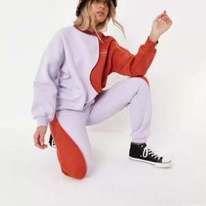 Sudadera de hombro caído para mujer, diseño personalizado, moda de calle alta, suéter de dos tonos, Sudadera de cuello redondo de retazos para mujer - Product Image 6