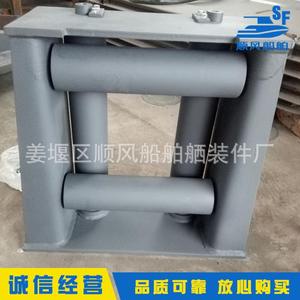 Entrega Inmediata de Bolardos Rodantes para Amarre de Barcos en Muelles, Producto de Ferretería Marina - Product Image 4