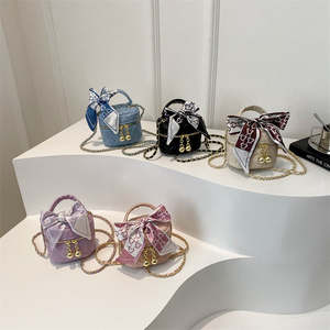 Sac à bandoulière en satin PU de luxe pour femmes, fermeture éclair, sac à bandoulière tendance pour femmes - Product Image 4