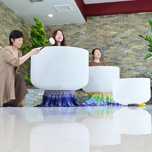 Ciotole di Cristallo di Quarzo Satinato Jinfang di Grandi <span class=keywords><strong>Dimensioni</strong></span> 18-32 Pollici per Terapia del Suono, Ciotola Tibetana per Canto, Crogiolo in Vetro di Quarzo - Product Image 5