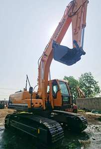 Excavadora de cadenas Hyundai 220LC-9S de alta calidad, usada, a precio económico, con motor y rodamientos, peso operativo de 22000 kg - Product Image 6