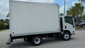 Vente en gros de camionnettes d'occasion 3500HG LCF 4X2 2 portes en cuir foncé avec régulateur de vitesse adaptatif - Product Image 4