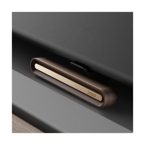 Perfume de madera de coche Perfumado, Difusor de clip de Ambiente de ventilación del coche para Teslas - Product Image 1