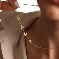 EMANCO Collier ras du cou classique plaqué or 14 carats avec pendentif lettre, breloque personnalisable, collier avec nom, patchwork 26 lettres, bijoux fins pour femme