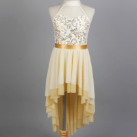 Robe de soirée à sequins dorée champagne à col halter et à coupe asymétrique