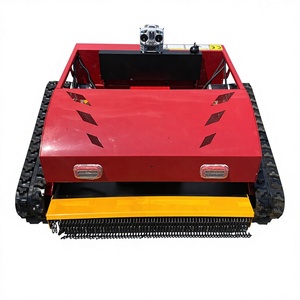 Tondeuse à gazon professionnelle télécommandée sur chenilles, à batterie, avec coupe à fléaux et éjection arrière, rouge et jaune - Product Image 1