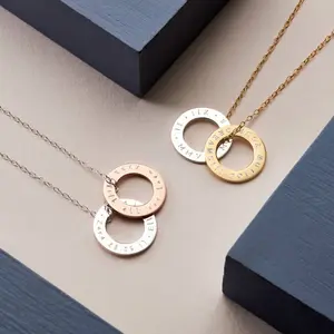 Collana con Ciondolo in Acciaio Inox Personalizzata, Targhetta Incisa con Nome, Logo del Marchio o Messaggio Stampato a Mano - Product Image 1