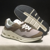 Chaussures de sport légères et respirantes pour hommes, de haute qualité, avec doublure en mesh confortable, design Cloud, pour un usage décontracté.