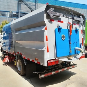 Camión barredor de calles tipo furgoneta Dongfeng 4x2 de alta eficiencia con motor - Product Image 4