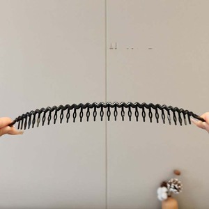 Serre-têtes en plastique noir unisexe, grande taille, à dents ondulées, extensibles et antidérapants, pour adultes, usage quotidien, vente en gros - Product Image 3