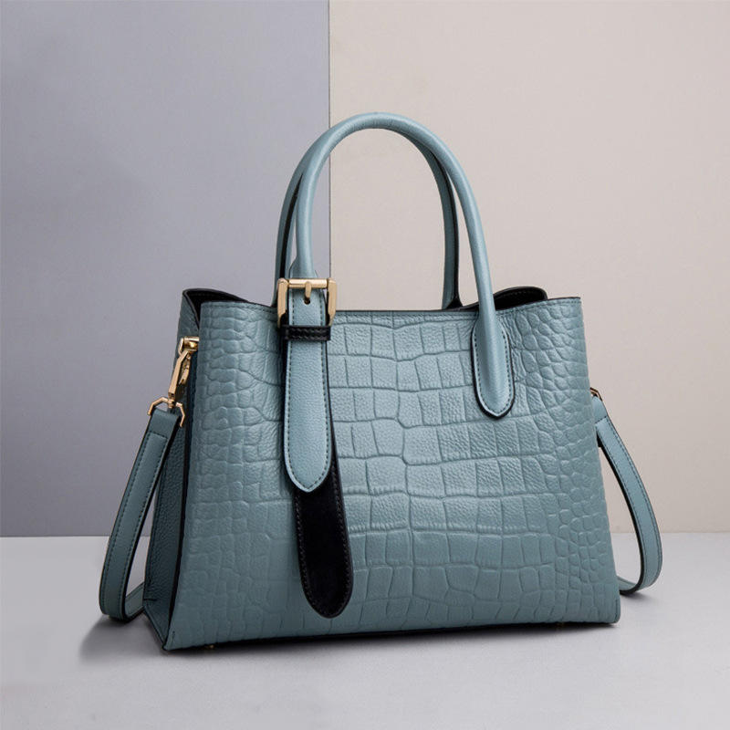 นกยูงสีฟ้า