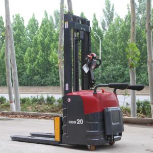 Xe nâng điện đứng lái 2 tấn giá xuất xưởng, có tay vịn bên, chiều cao nâng 3 mét, đang bán - Product Image 3