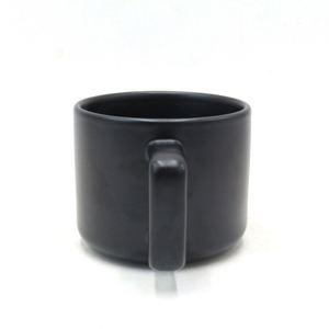 Taza de Café de Cerámica Nórdica Personalizada con Diseño Moderno y Acabado Mate - Product Image 2