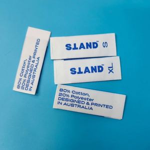 Étiquettes tissées de luxe pour vêtements, étiquettes de taille pliées au centre, prix de gros usine, pour T-shirts - Product Image 1