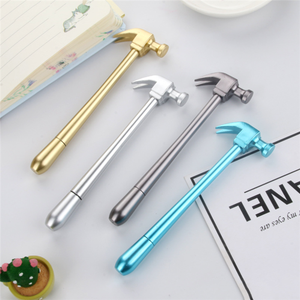 Einfacher Werbegeschenk-Kugelschreiber in Nagelhammer-Form aus Kunststoff mit 0,5 mm Strichbreite und Nagelhammer-Formfunktion - Product Image 4