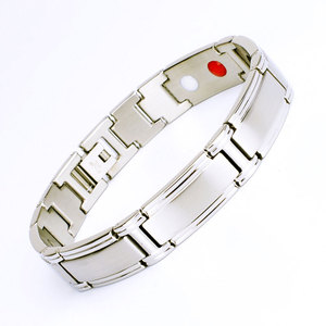 Pulsera Magnética Personalizada de Acero Inoxidable con Energía Escalar, Turmalina, Germanio e <span class=keywords><strong>Iones</strong></span> <span class=keywords><strong>Negativos</strong></span> <span class=keywords><strong>para</strong></span> Hombre - Product Image 2