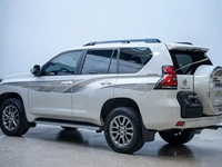 Pour Toyota Prado 2018 3.5L Transmission Automatique SUV Tout-terrain 7 Places 4x4 Conduite à Gauche Essence 250-300 Ch Émission Euro VI