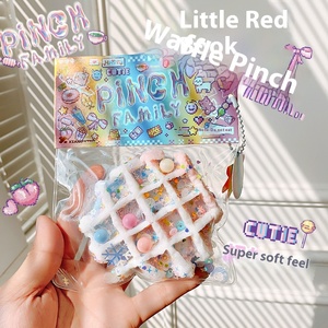 Juguete Antiestrés de EVA Súper Suave con Forma de Waffle, Colorido, en Bolsa Sorpresa de PVC, con Música, para Niñas - Product Image 5