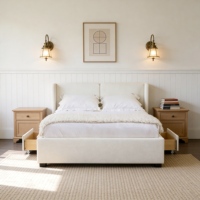 Lit plateforme moderne et minimaliste avec tiroirs, rembourré et confortable, idéal pour appartement