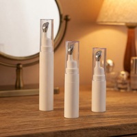 Flacons ronds en plastique PP pour sérum pour les yeux de 5 ml/10 ml/15 ml avec applicateur métallique rafraîchissant, logo imprimé, emballage OEM pour soins de la peau