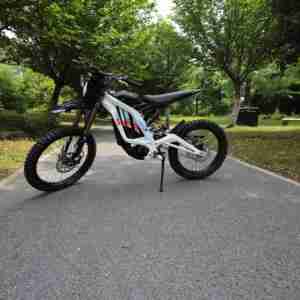 ¡Oferta de Fábrica! Nueva Surron Light Bee X 2026 de 10kW para Todoterreno - Moto Eléctrica Sur Ron LBX Sport para Montaña y Tierra. ¡Pide Ya! - Product Image 1