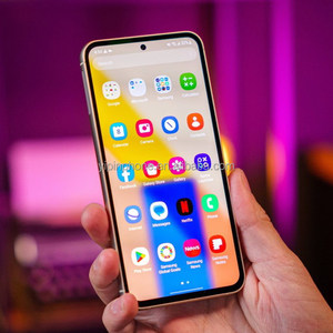 Vente en gros Original 99% Nouveau Galaxy S23FE S20 S21 <span class=keywords><strong>S22</strong></span> S24FE Plus Téléphones portables 5G d'occasion Version déverrouillée mondiale de haute qualité - Product Image 6