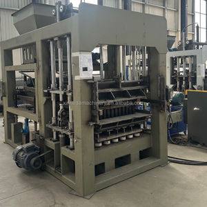 Автоматическая линия для производства бетонных блоков QT4-15 с гидравлическим прессом, поставка с завода - Product Image 4