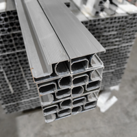 Rail de montage solaire en aluminium Ienergy PV 2400 mm, profilé pour panneau solaire de 650 watts