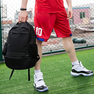 กระเป๋าเป้สะ<span class=keywords><strong>พา</strong></span>ยหลังขนาดใหญ่สำหรับเดินทาง ออกกำลังกาย เล่นกีฬา ฝึกซ้อม ทีมฟุตบอล ใส่ลูกฟุตบอล บาสเก็ตบอล สำหรับผู้ชาย  พร้อมโลโก้สั่งทำได้ - Product Image 5