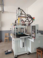 Máquina de Moldeo por Inyección de Plástico Vertical Hidráulica Automática con Mesa Deslizante, 55T, Motor PLC, Bomba PC PA, Precio Económico