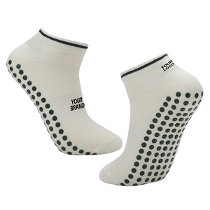 Kaos Kaki Anti-Bakteri Khusus dengan Cengkeraman di Pergelangan Kaki, Bernapas, Anti-Selip, Unisex untuk Yoga dan Trampolin - Product Image 2