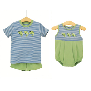 Pre-orden MOQ 5: Ropa de Verano para Niños con Rayas de Pez, Estilos al por Mayor para Hermanos, Ropa de Alta Calidad para Niños, Precio de Fábrica - Product Image 1