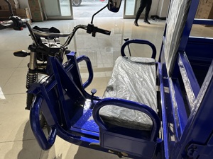 รถสามล้อ<span class=keywords><strong>ไฟฟ้า</strong></span>แบบเปิด WANGHU รุ่นใหม่ ขายดี รถตุ๊กตุ๊กบรรทุกสินค้า 60v รับน้ำหนักได้ 400 กก.+ ความเร็ว 50-70 กม./ชม. ระยะทาง 90 กม. - Product Image 5