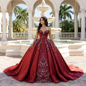 ชุดราตรีงาน Quinceanera สีแดงเงา รุ่น 1556 แบบคอร์เซ็ทผ้าซาตินทรงบอลกาวน์ ประดับด้วยลูกปัดและคริสตัล แอพพลิเคชั่นตกแต่ง  ช่วงเอวทรงธรรมชาติ สำหรับสาววัย 15 ปี - Product Image 1
