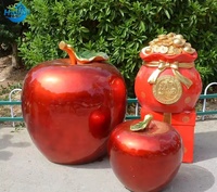 Grande sculpture décorative moderne en fibre de verre en forme de pommes rouges géantes pour l'extérieur, modèle d'accessoire en résine artisanale