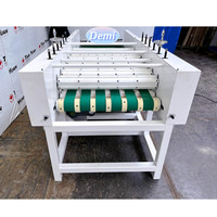 Machine à battre et à lisser les oreillers entièrement automatique PPJ-2000 pour le remplissage uniforme et moelleux des coins des oreillers et coussins