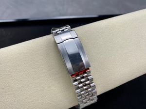 Reloj mecánico automático de lujo para hombre con esfera azul diamante, bisel biselado, correa de acero inoxidable y visualización de fecha. - Product Image 3