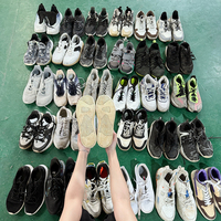 Chaussures de sport d'occasion de marques internationales pour hommes en gros – Bales de baskets de marque originales usagées