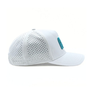Gorra de golf unisex al por mayor ODM de 6 paneles, de malla impermeable de alto rendimiento, ajustable, con corte láser, logotipo personalizado, visera curva y cierre snapback. - Product Image 4
