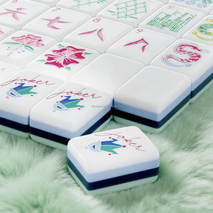 Jeu de Mahjong américain de luxe moderne en acrylique vert clair, 160 tuiles gravées, 4 couches, personnalisées, pour voyage - Product Image 3
