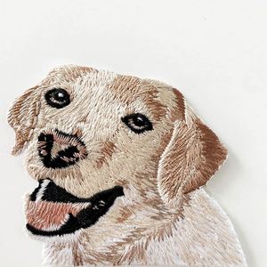 Parches Bordados Personalizados de Producción Profesional, Fábrica China, para Ropa - Product Image 2