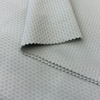 Tissu tricoté extensible en polyester 100 % avec œillets pour filles, respirant, 150 g/m², idéal pour les t-shirts Dryfit (vente en gros)