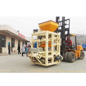 QT4-24 <span class=keywords><strong>Mini</strong></span>-Ziegelwerk kleine Ziegel machen Maschine Ziegelfabrik zum Verkauf - Product Image 3